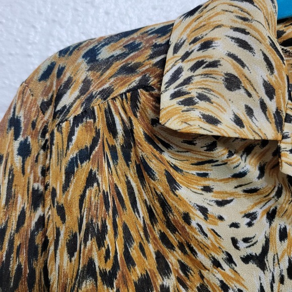 Rockabilly Animal Print Blouse - Picture 6 of 10